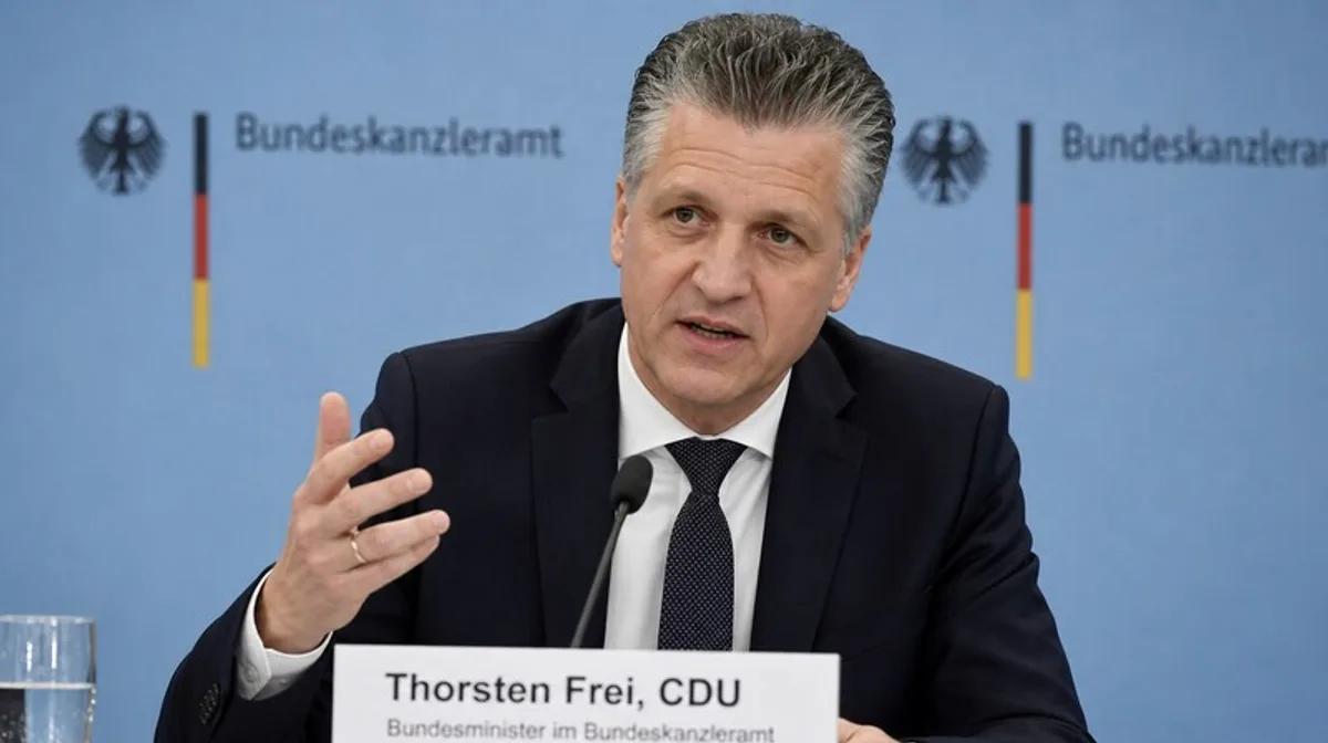 Merz-Regierung nach einem Jahr: Wirtschaftsbilanz zwischen