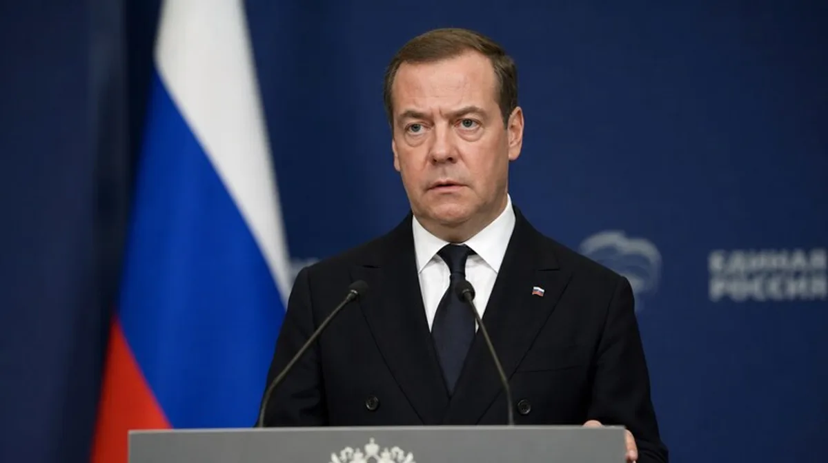 Bwu Russland Dmitri Medwedew Sicherheitsrat Politiker Podium Zennews24