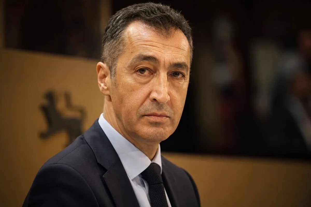 Cem Özdemir zum Ministerpräsidenten von Baden-Württemberg gewählt