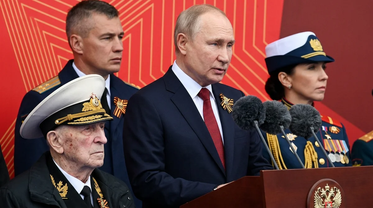 Putin hält Rede zum Siegestag am Roten Platz Moskau